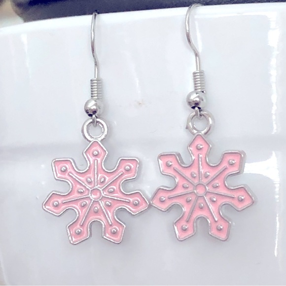 New Winter Snowflake Dangle Drop Handmade Earrings Christmas Holiday Pastel Pink - Picture 5 of 6